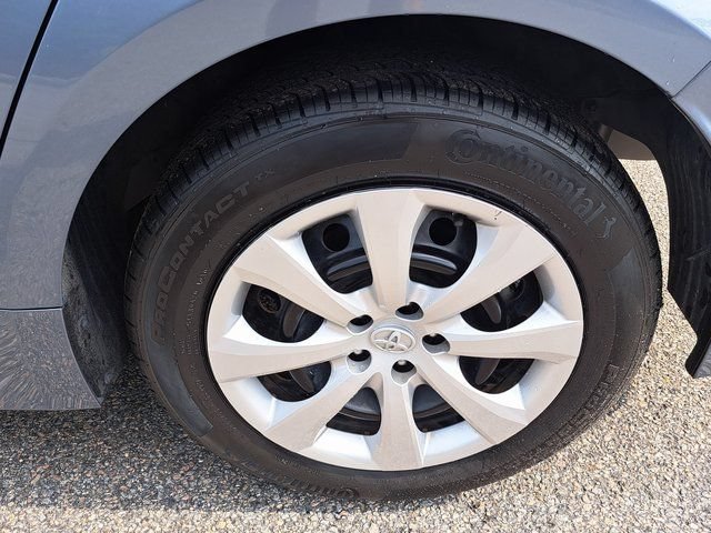 Used 2023 Toyota Corolla LE FWD image 35