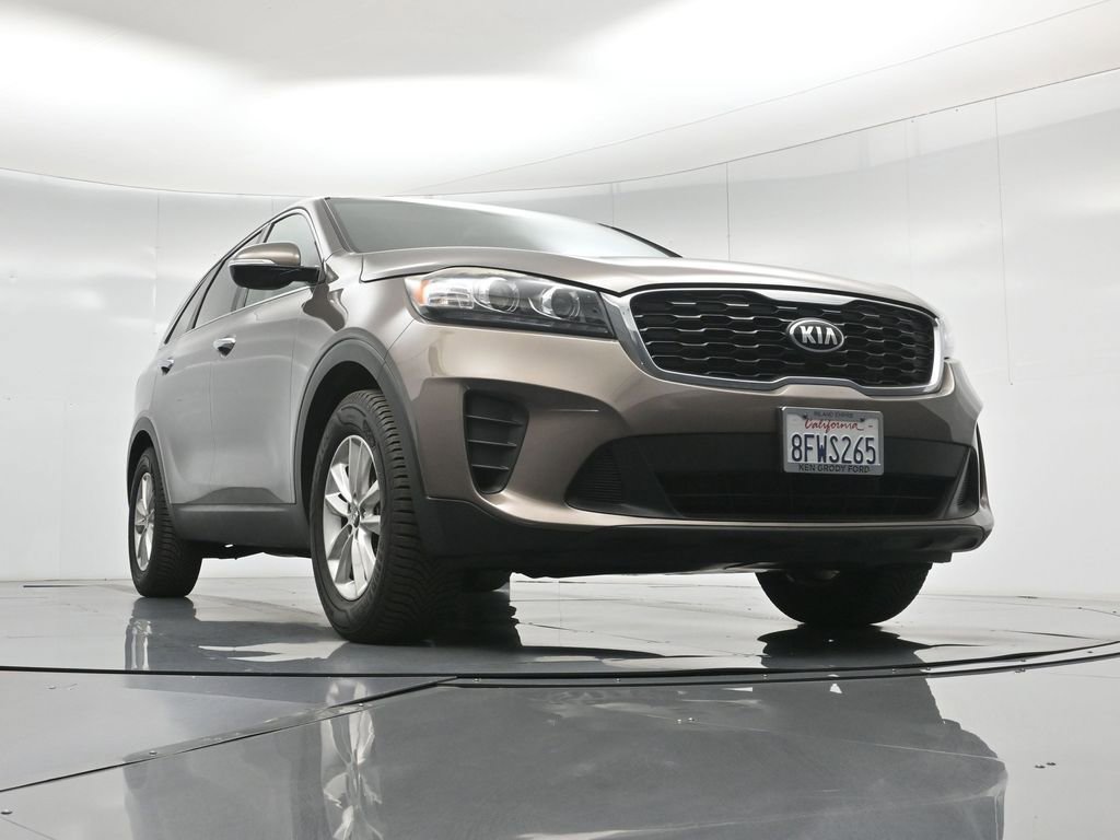 Used 2019 Kia Sorento LX image 49