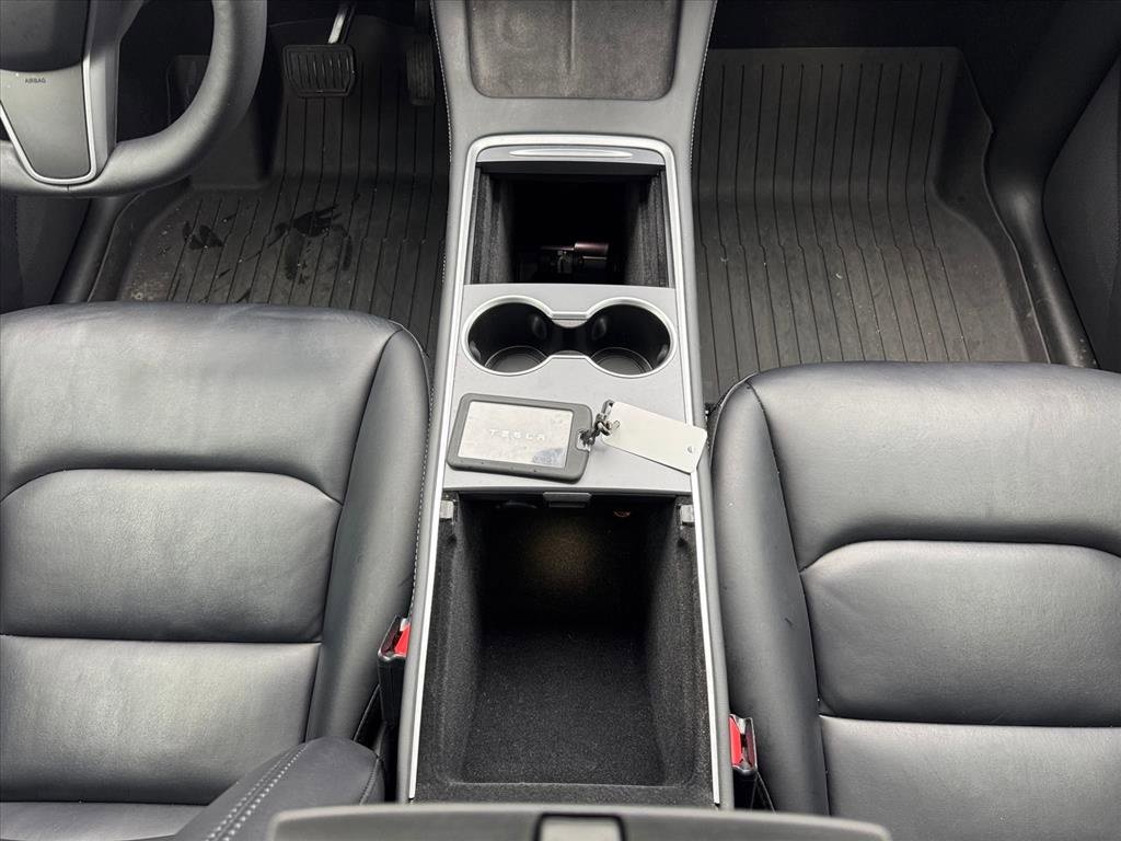 Used 2023 Tesla Model Y Long Range image 16