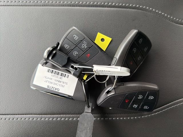 Used 2025 Chevrolet Suburban LS image 27