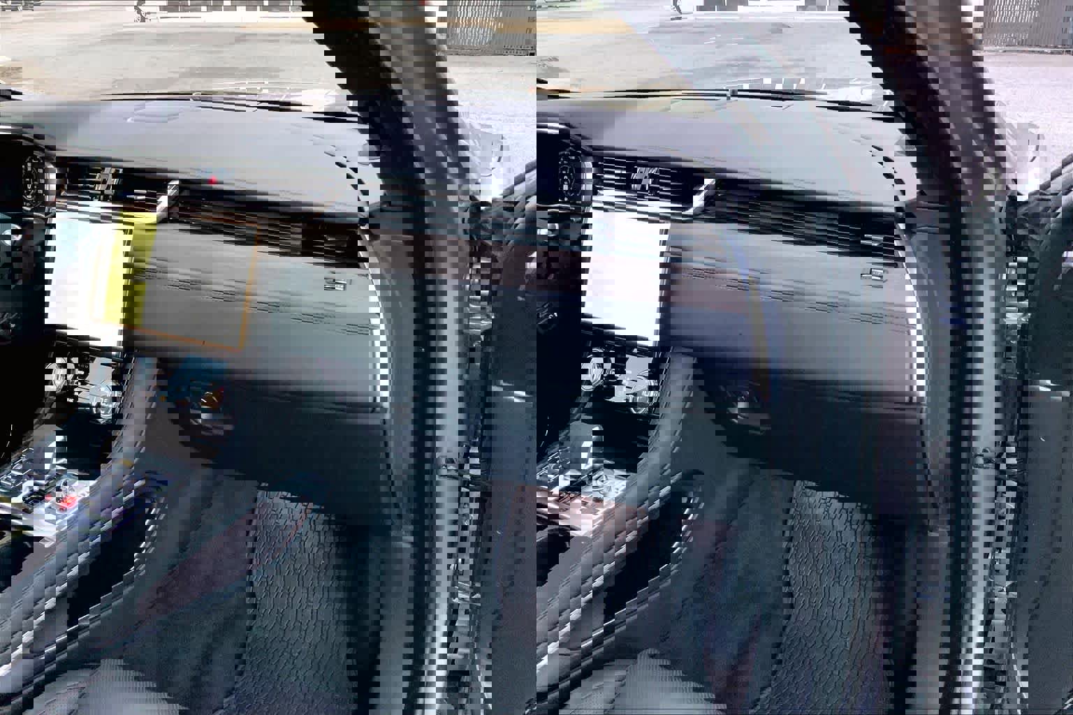 Used 2021 Jaguar F-PACE S image 19