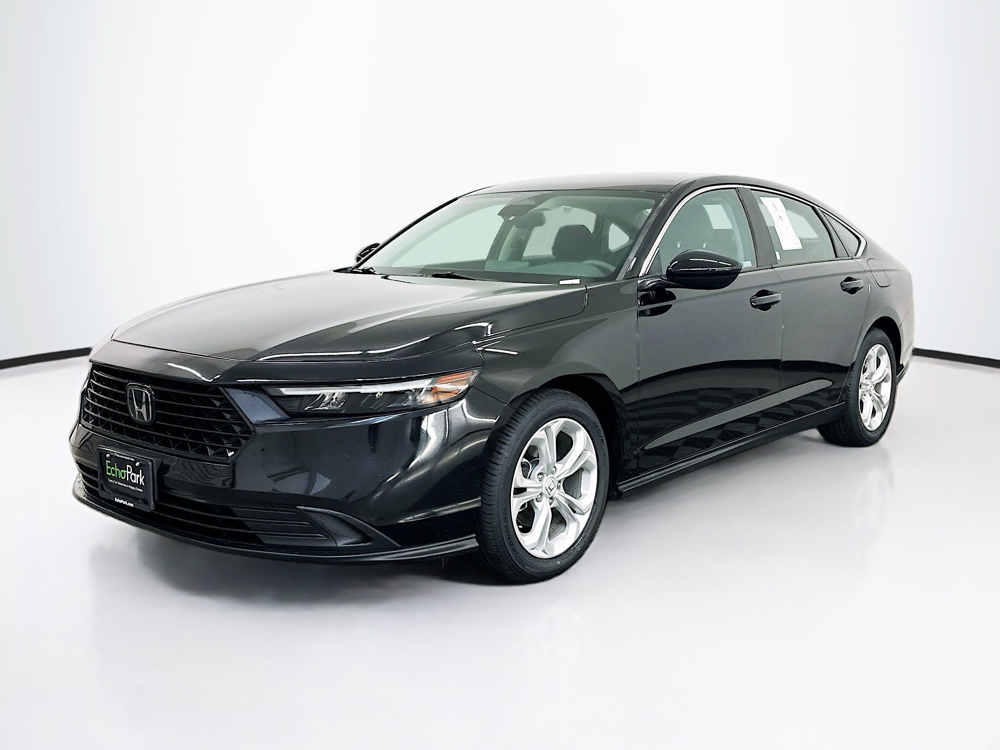 Used 2023 Honda Accord LX image 3