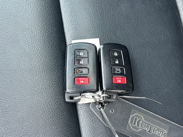 Used 2016 Toyota RAV4 SE w/ Protection Package image 29