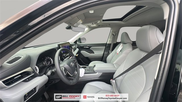 New 2026 Toyota Highlander XLE image 11