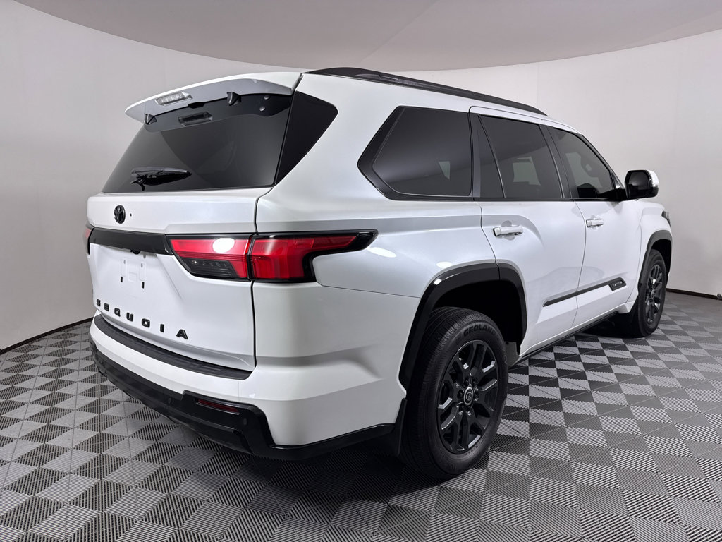 Used 2024 Toyota Sequoia Platinum image 17