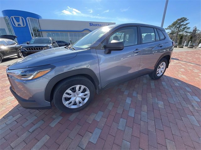 Used 2022 Toyota Corolla Cross L image 11