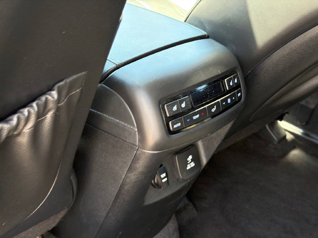 Used 2022 Hyundai Palisade Limited w/ Cargo Package AWD/4WD image 21