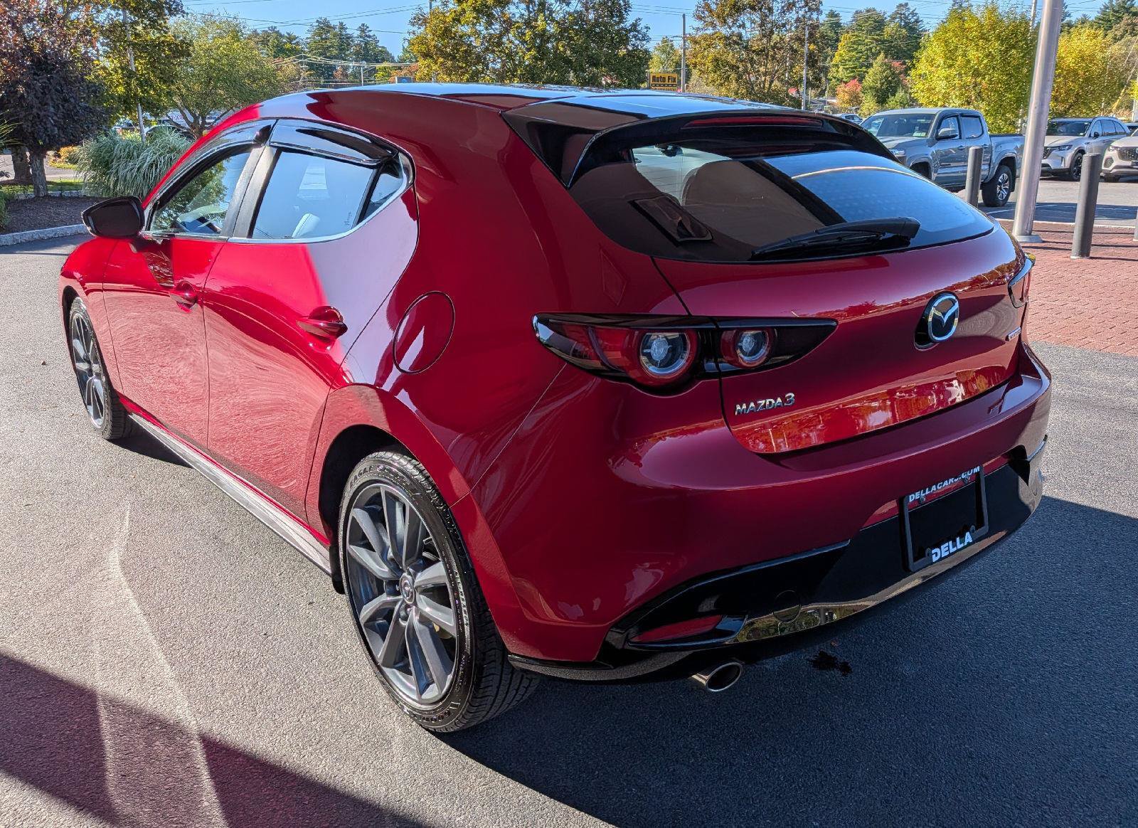 Used 2022 MAZDA MAZDA3 s FWD image 7
