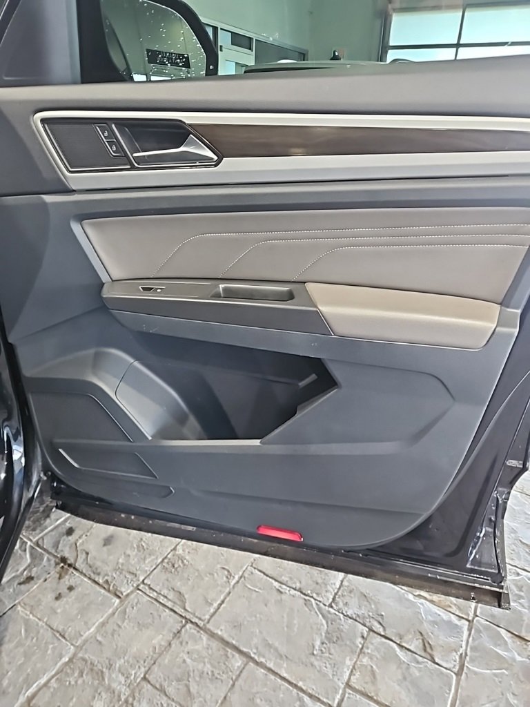 Used 2022 Volkswagen Atlas SE image 11