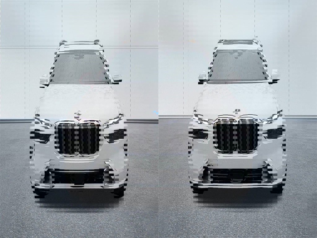 New 2025 BMW X7 xDrive40i w/ Premium Package image 5