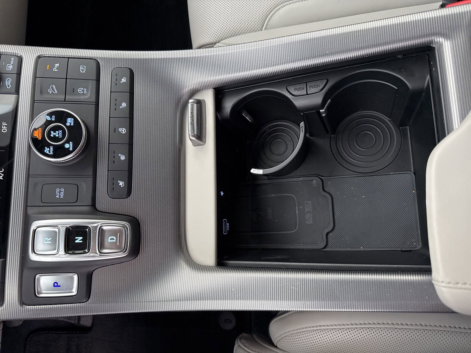 Used 2025 Hyundai Palisade Calligraphy image 31