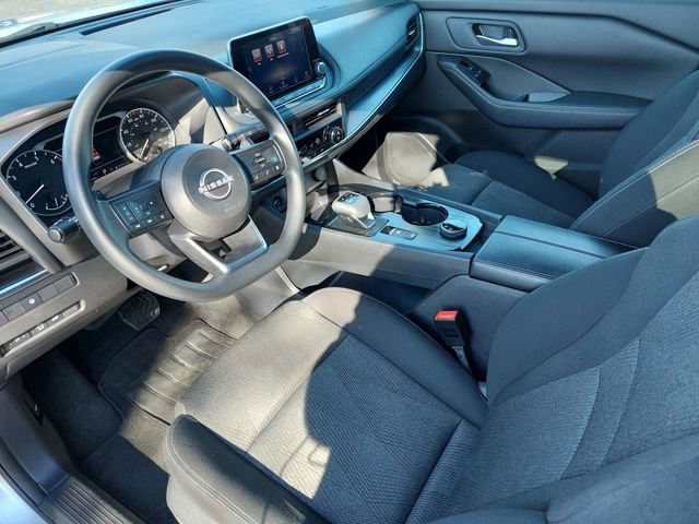 Used 2024 Nissan Rogue SV image 6