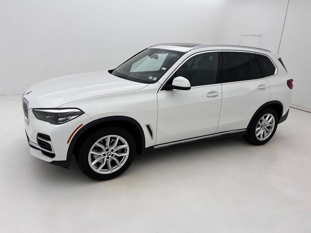 Certified 2022 BMW X5 xDrive40i w/ Luxury Seating Package image 5