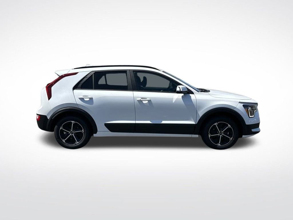 New 2025 Kia Niro EX image 6