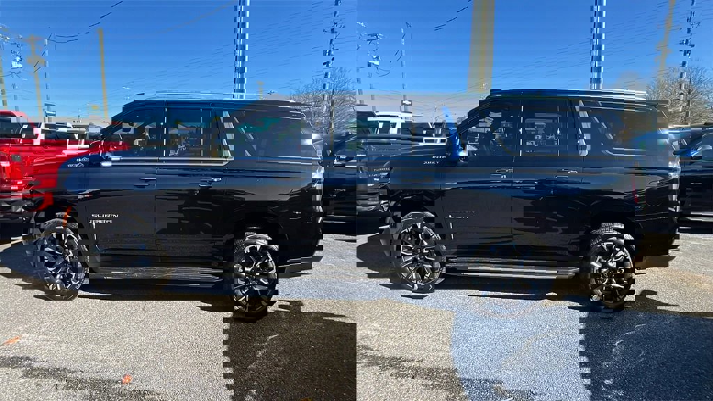 New 2026 Chevrolet Suburban High Country w/ Sun And Tow Package image 8