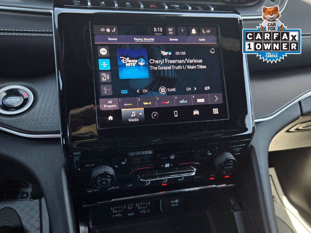 Used 2025 Jeep Grand Cherokee Altitude AWD/4WD image 15