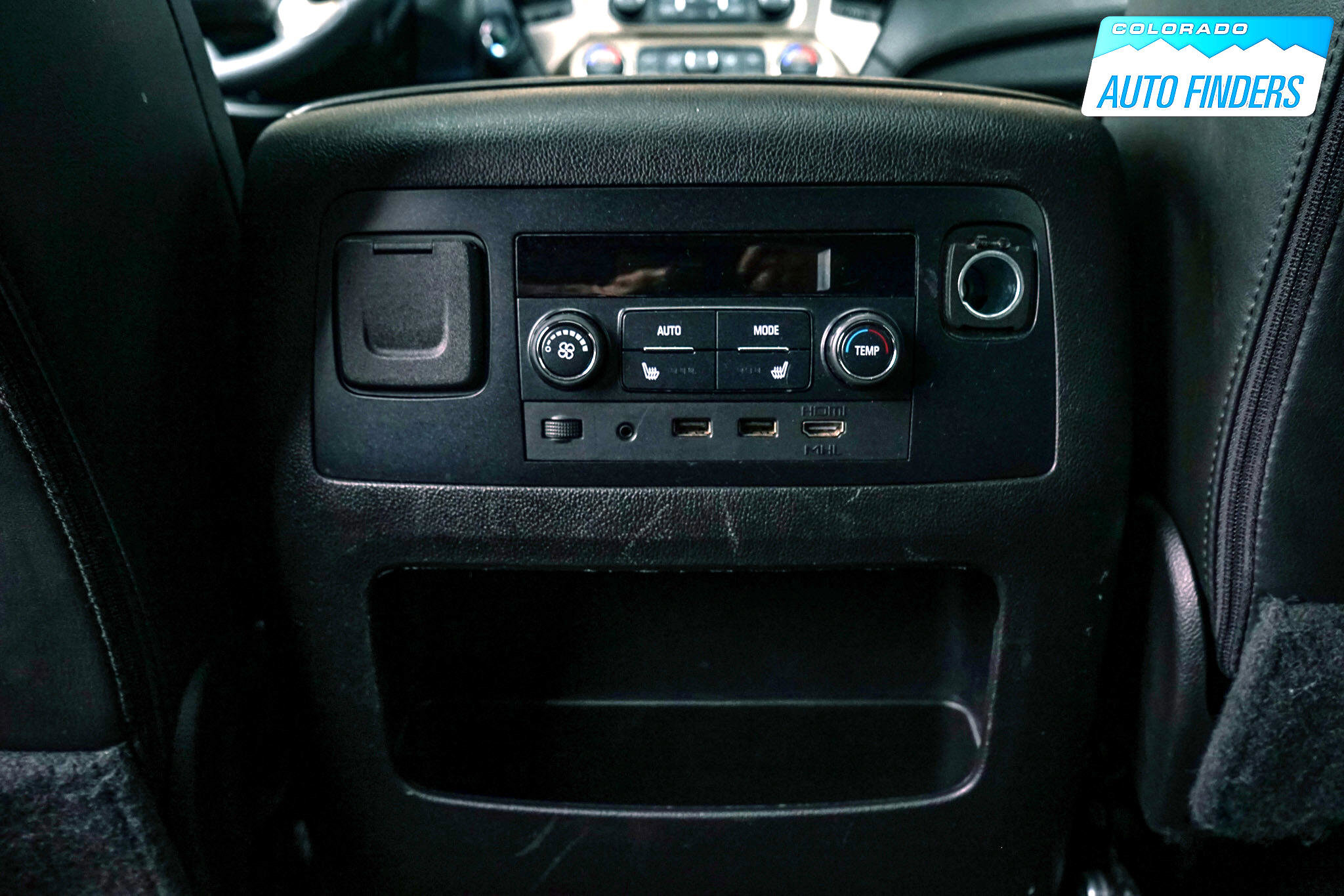 Used 2017 GMC Yukon XL Denali w/ Open Road Package image 32