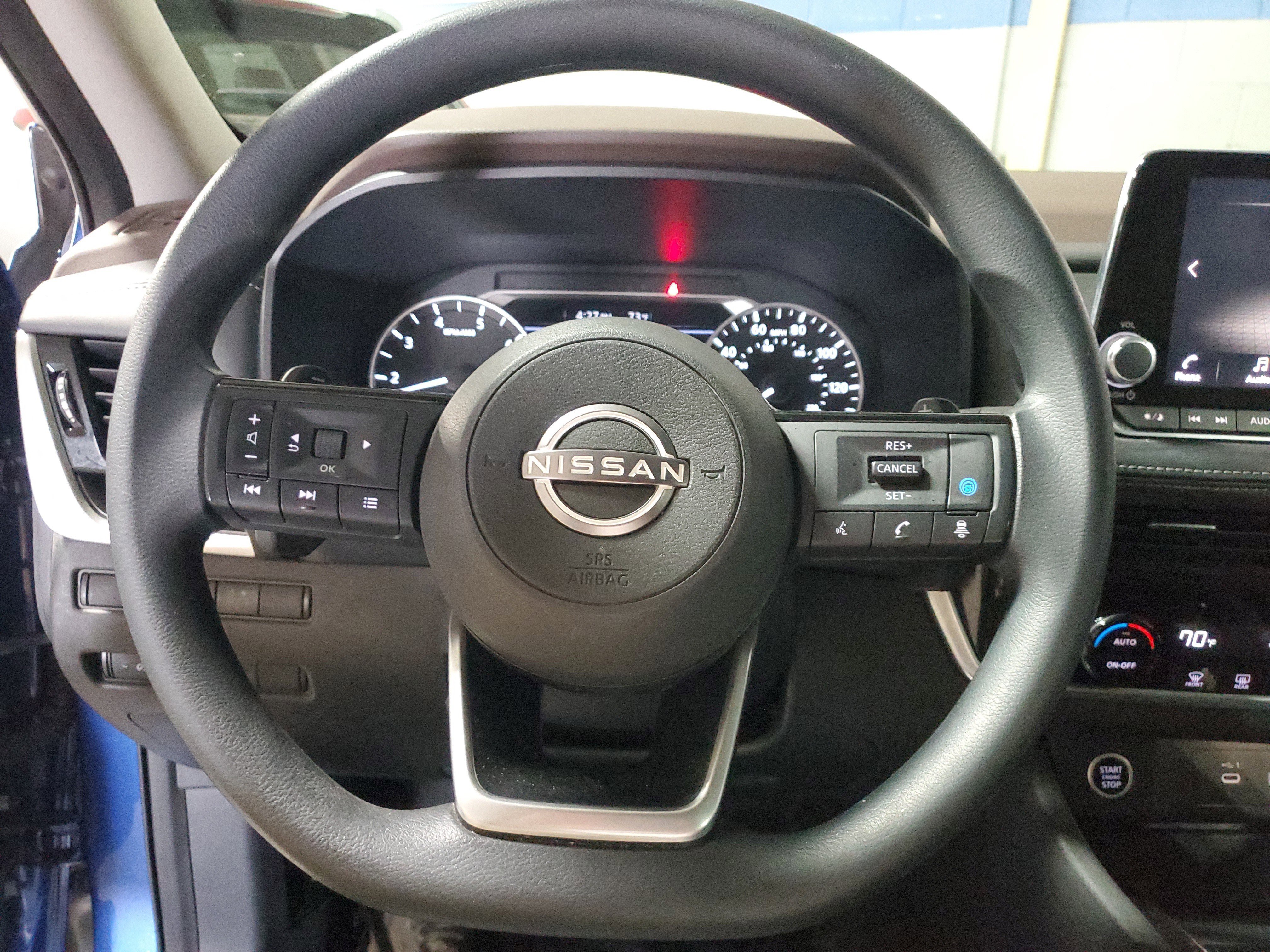 Used 2022 Nissan Rogue SV AWD/4WD image 22