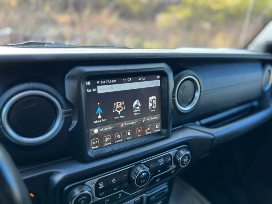 Used 2022 Jeep Gladiator Overland w/ Popular Equipment Package image 27