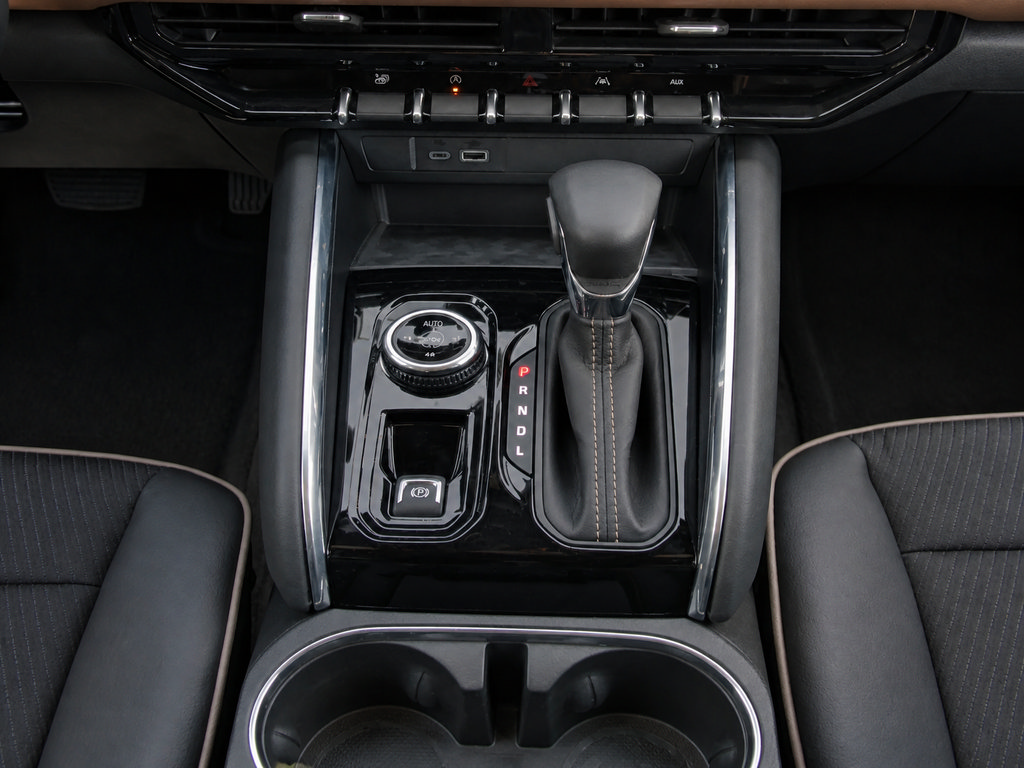 New 2026 GMC Canyon AT4 AWD/4WD image 13