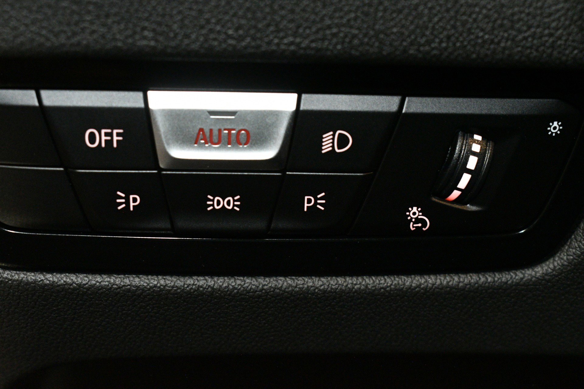 Used 2023 BMW M2 w/ Lighting Package image 43