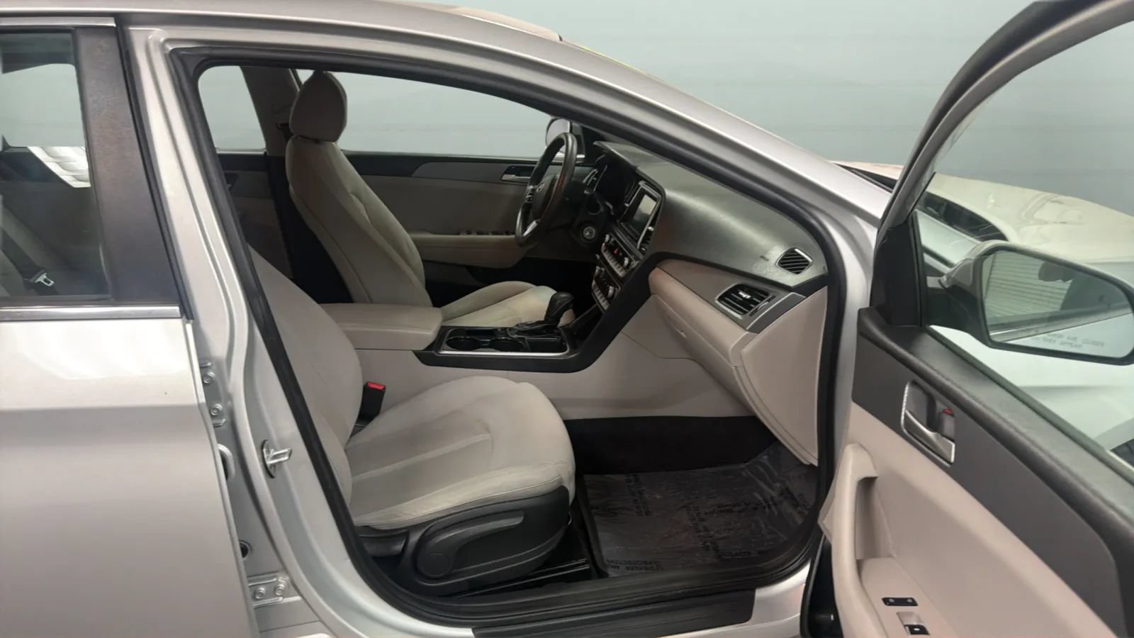 Used 2018 Hyundai Sonata SE FWD image 20