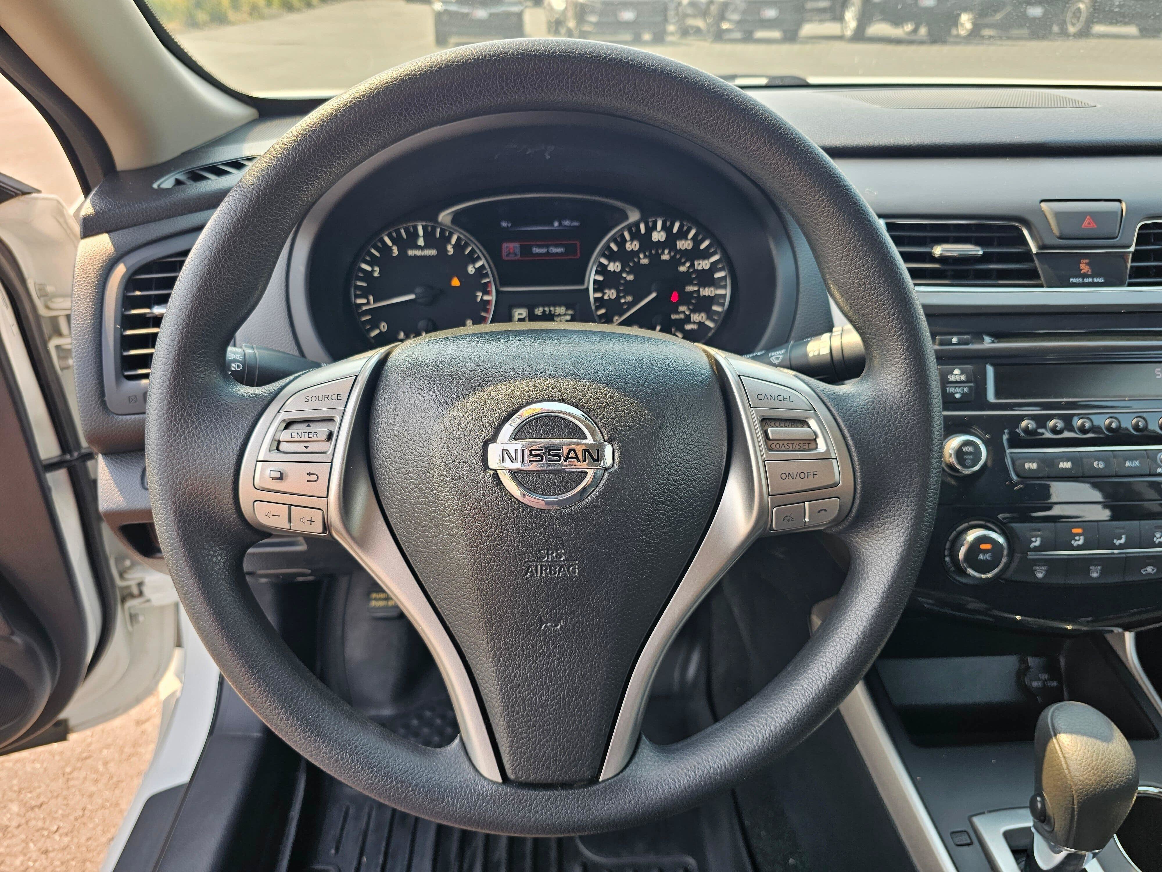 Used 2015 Nissan Altima 2.5 S FWD image 21