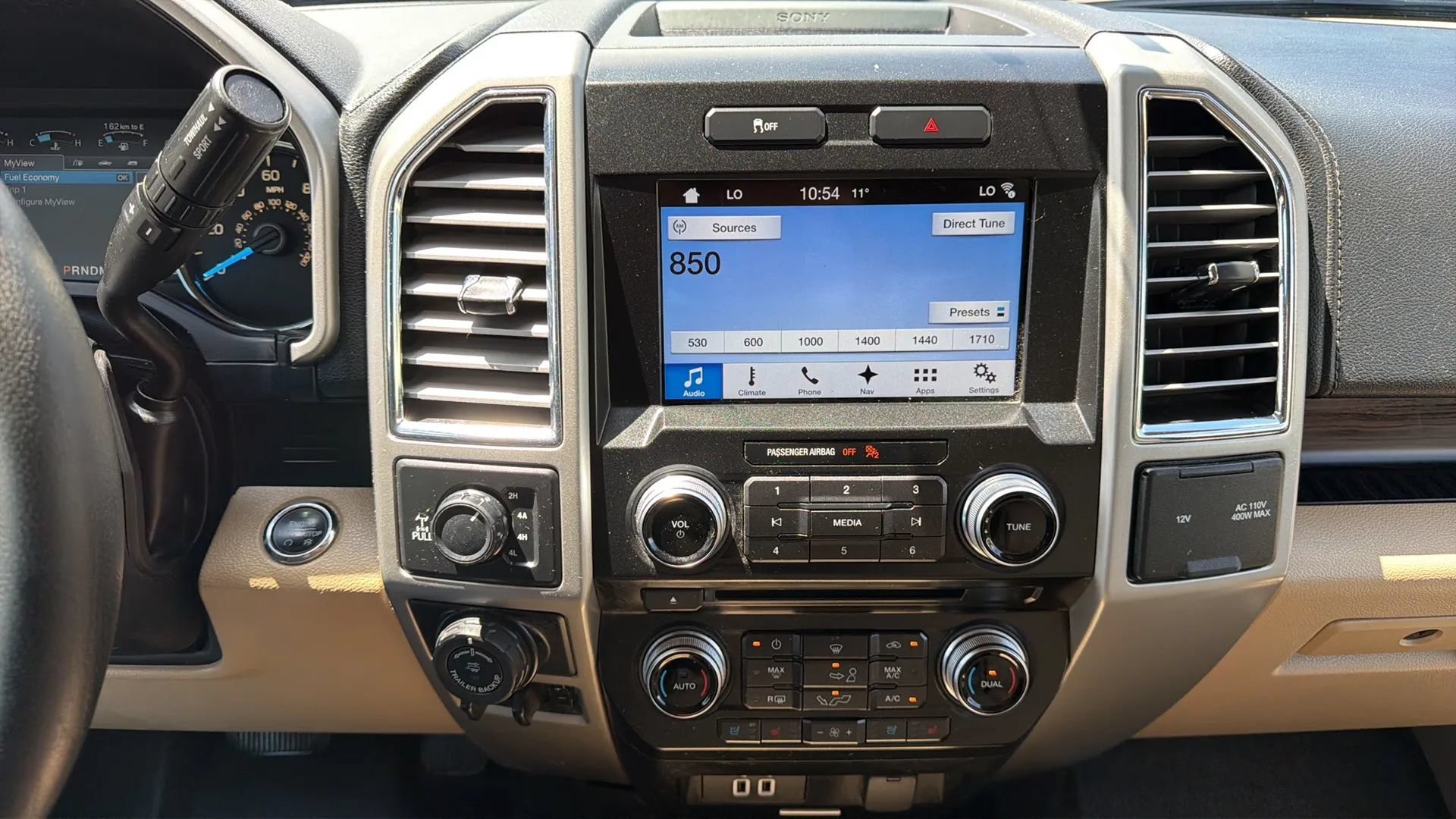 Used 2016 Ford F150 Lariat w/ Heavy-Duty Payload Package AWD/4WD image 17