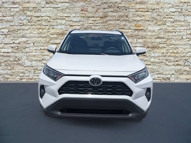 Used 2019 Toyota RAV4 XLE w/ Convenience Package FWD image 4