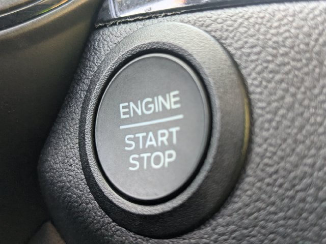 Used 2025 Ford Escape ST-Line AWD/4WD image 27