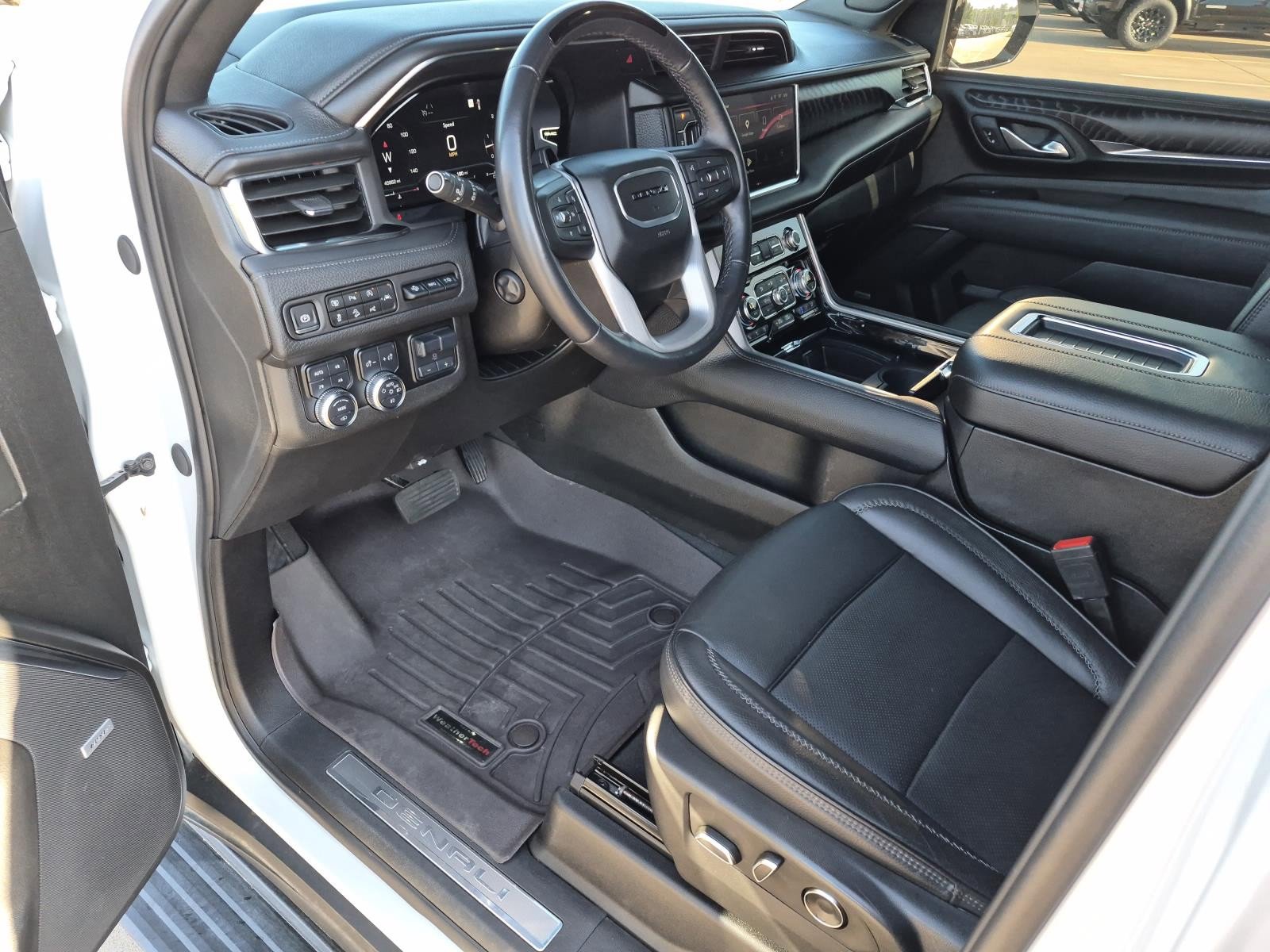 Certified 2024 GMC Yukon Denali w/ Denali Reserve Package image 13