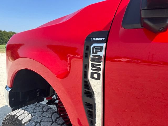 Used 2024 Ford F250 Lariat w/ Lariat Ultimate Package AWD/4WD image 14