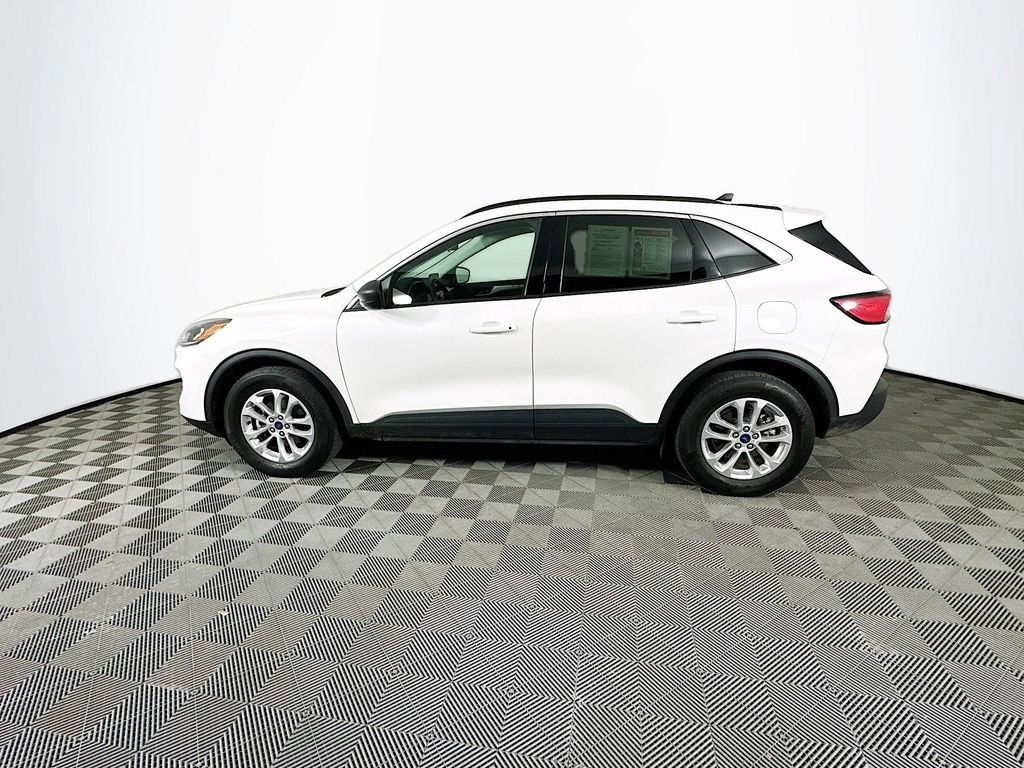 Used 2022 Ford Escape SE w/ Convenience Package image 6