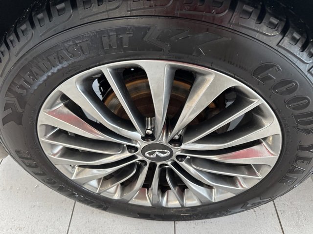 Used 2018 INFINITI QX80 4WD w/ Driver Assistance Package image 23