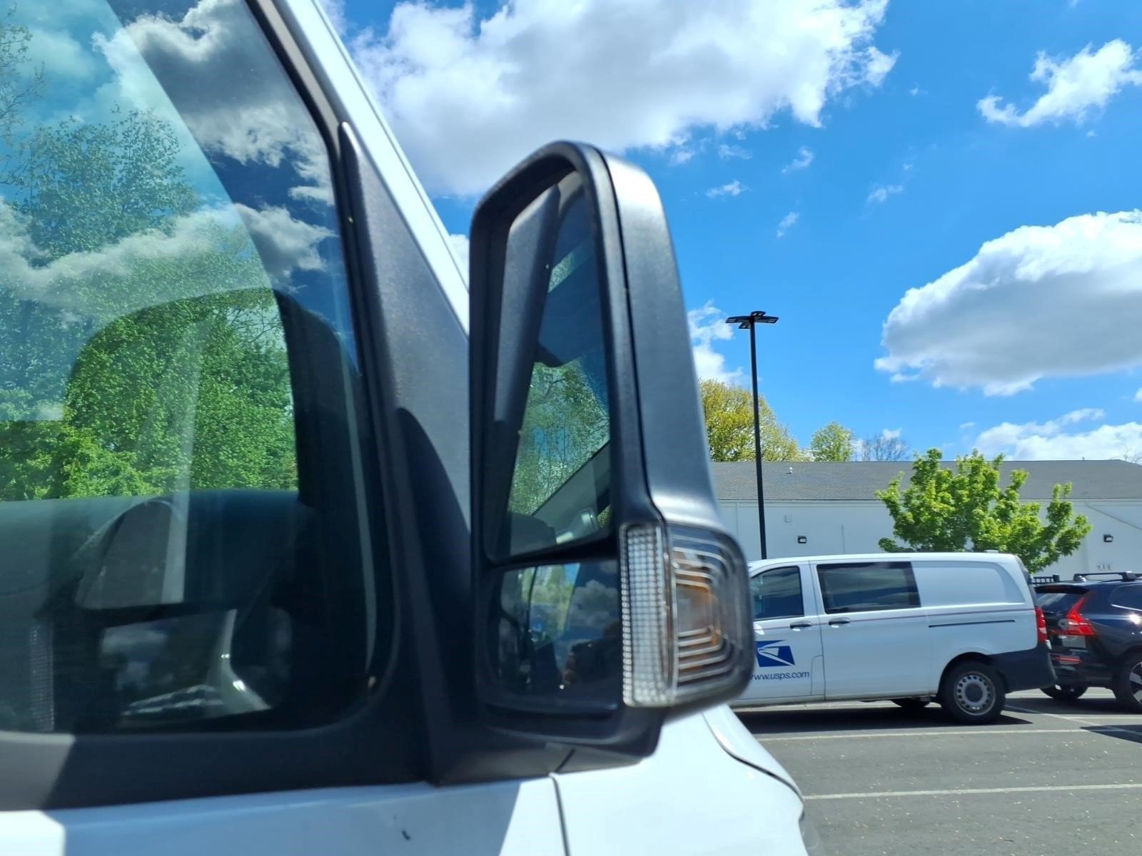 Used 2024 Mercedes-Benz Sprinter 2500 image 11