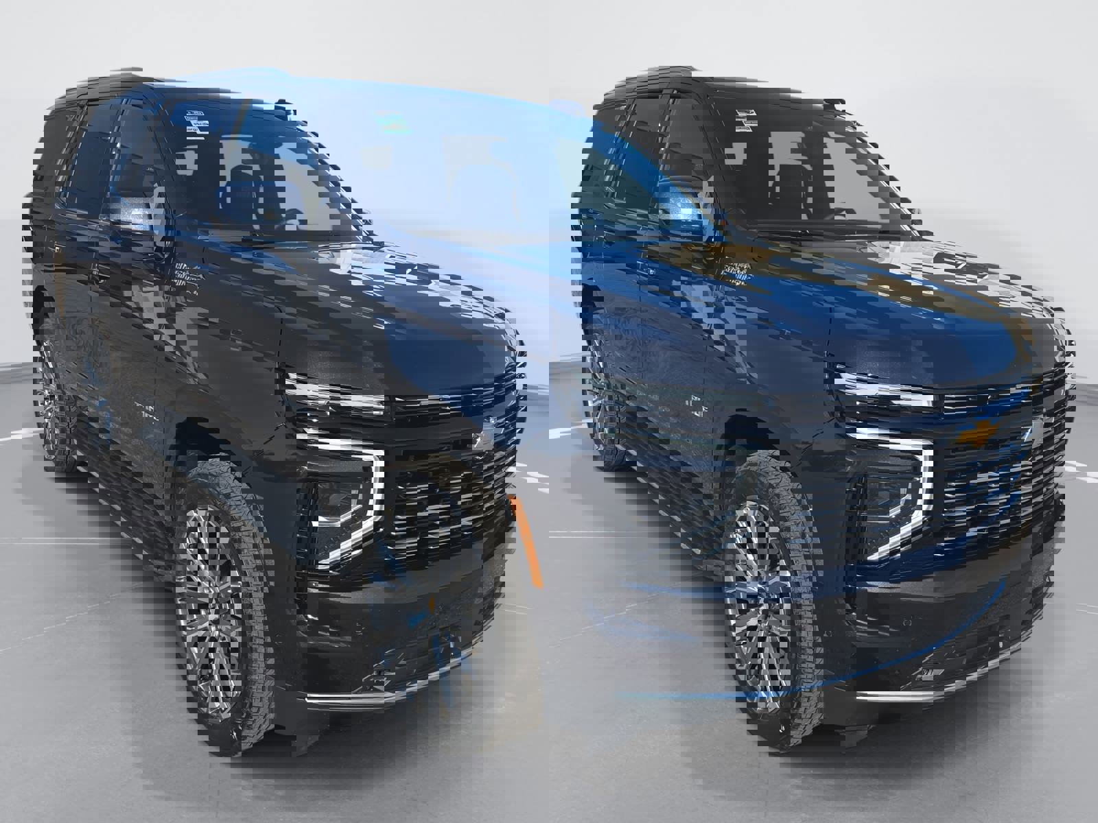 Used 2025 Chevrolet Tahoe High Country image 3