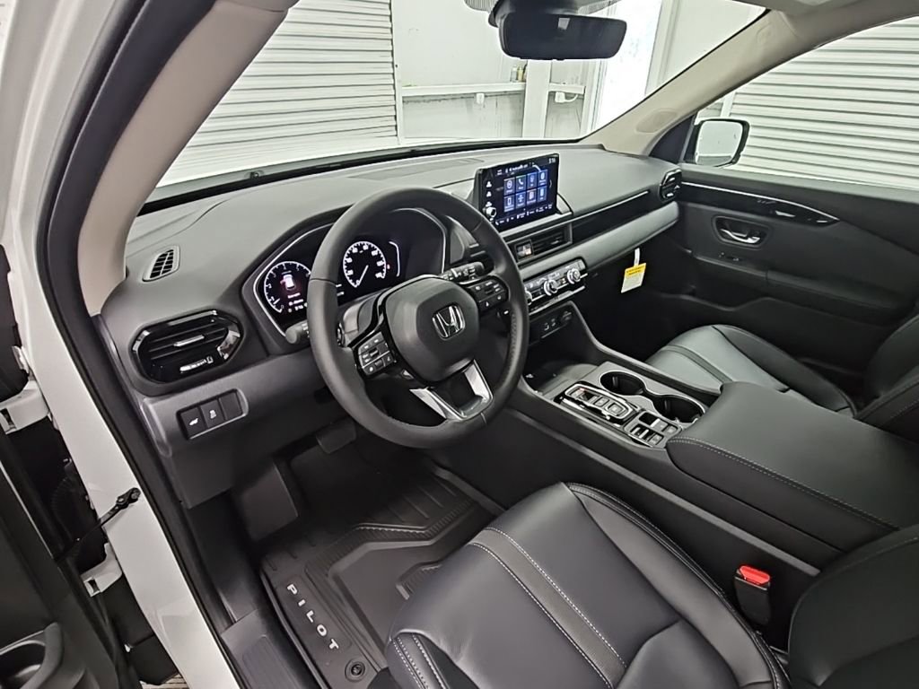 New 2025 Honda Pilot EX-L image 11