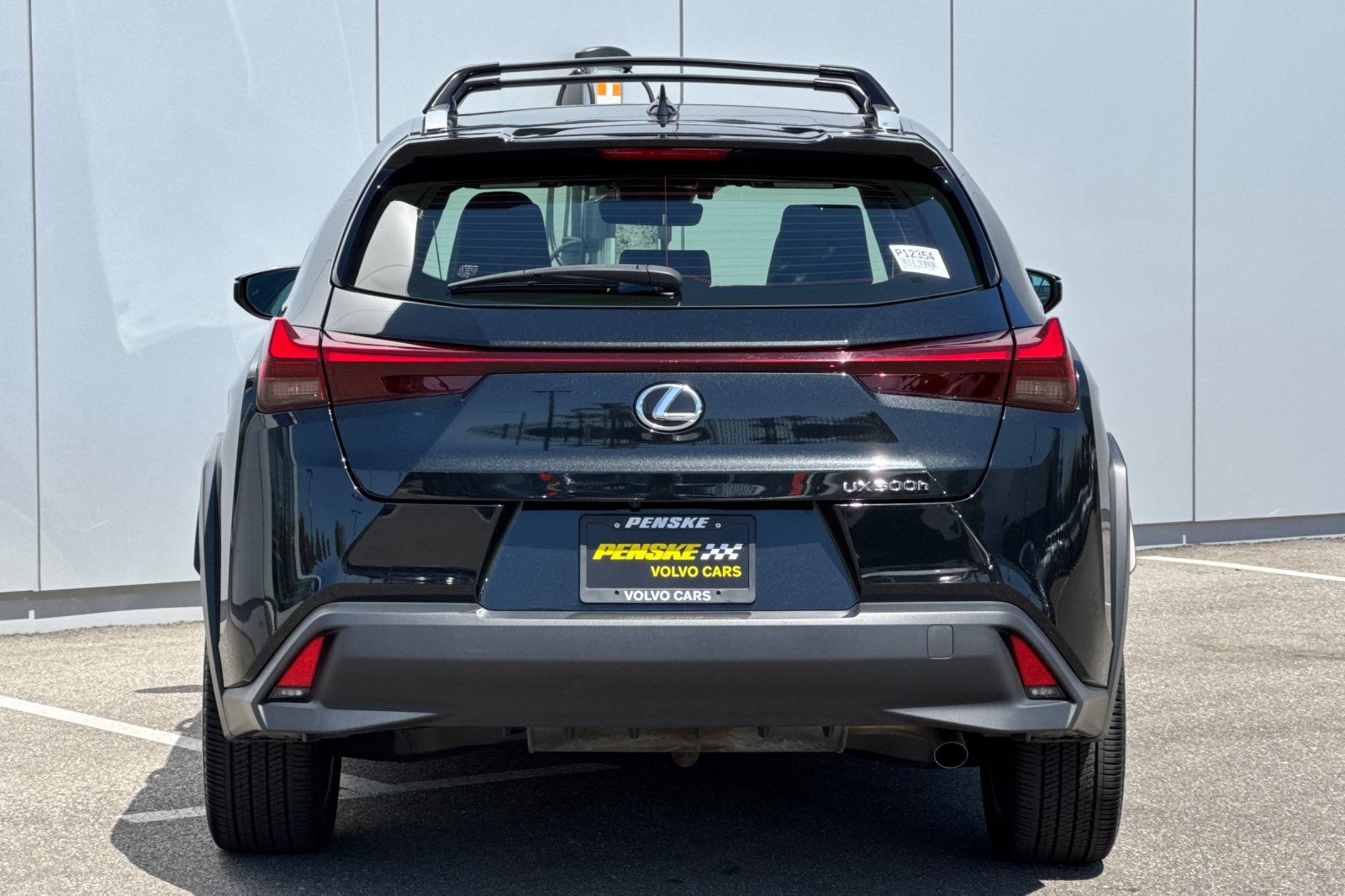Used 2025 Lexus UX 300h FWD w/ Accessory Package (Z2) image 4