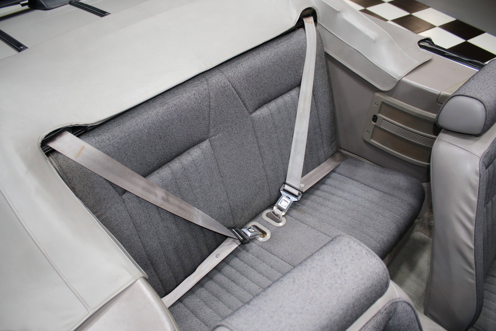 Used 1990 Ford Mustang GT image 4