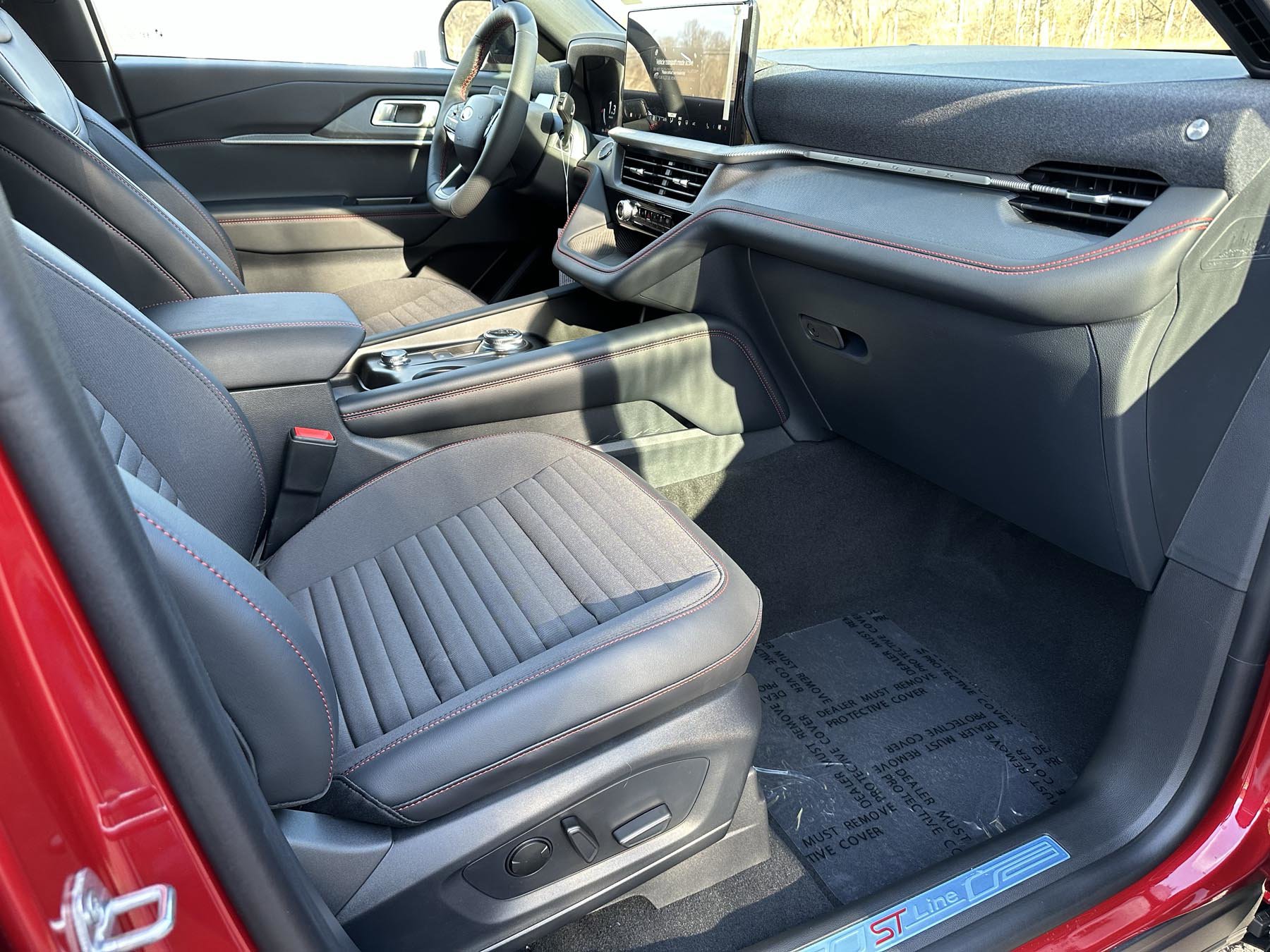 New 2026 Ford Explorer ST-Line w/ ST-Line Street Pack image 45