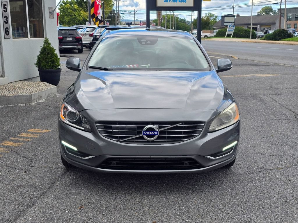 Used 2018 Volvo S60 T5 Inscription Platinum w/ Climate Package FWD image 2