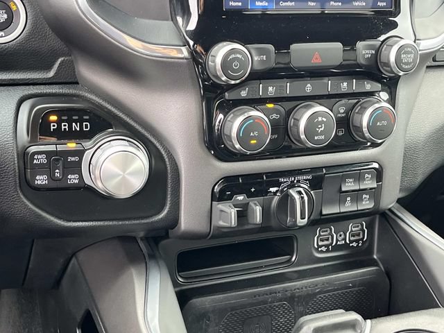 Used 2022 RAM 1500 Laramie AWD/4WD image 30