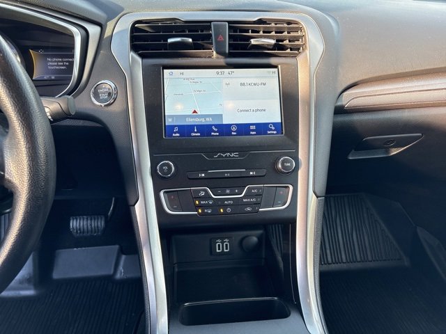 Used 2019 Ford Fusion SE image 20