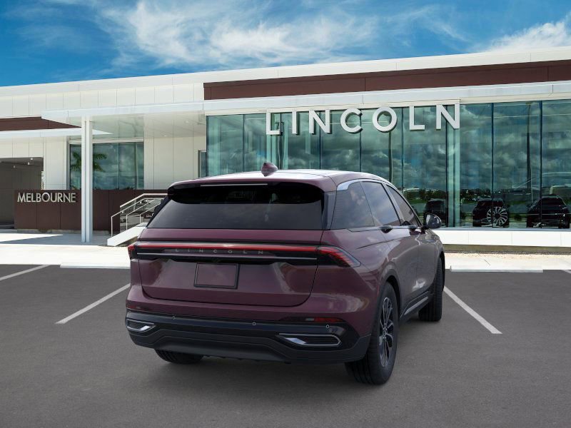 New 2025 Lincoln Nautilus Premier image 8