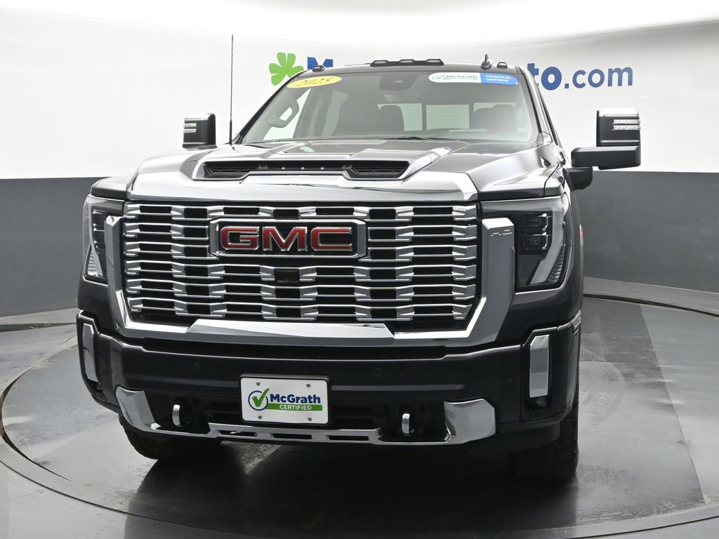 Used 2025 GMC Sierra 2500 Denali w/ Denali Reserve Package AWD/4WD image 5