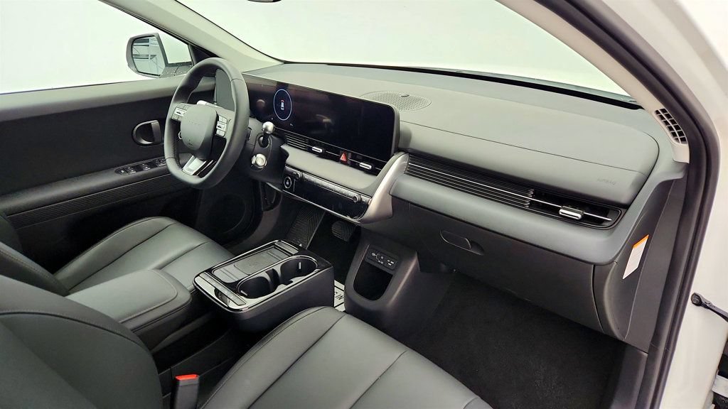 Used 2025 Hyundai Ioniq 5 SEL RWD image 24
