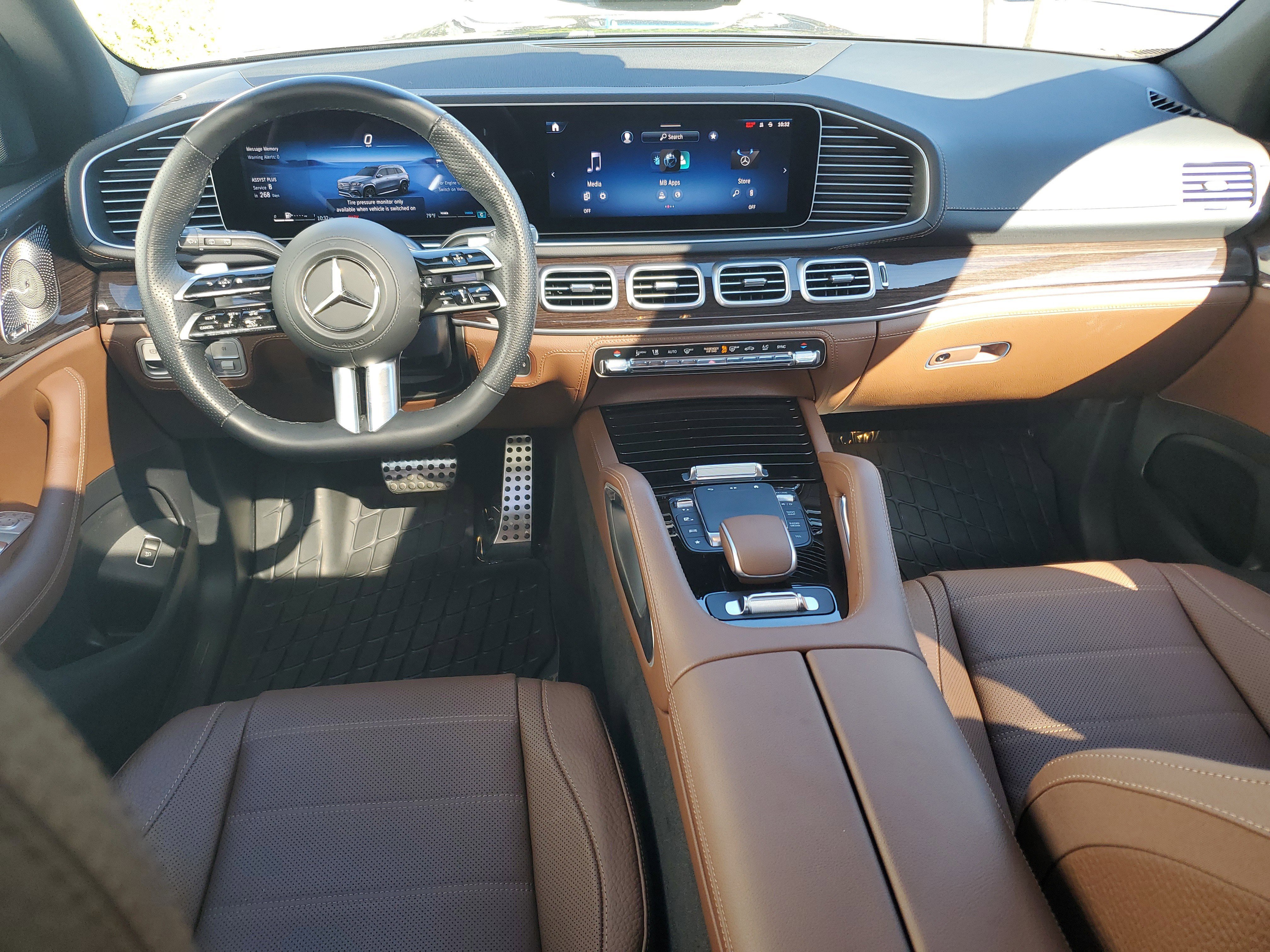 Used 2024 Mercedes-Benz GLS 450 4MATIC image 17