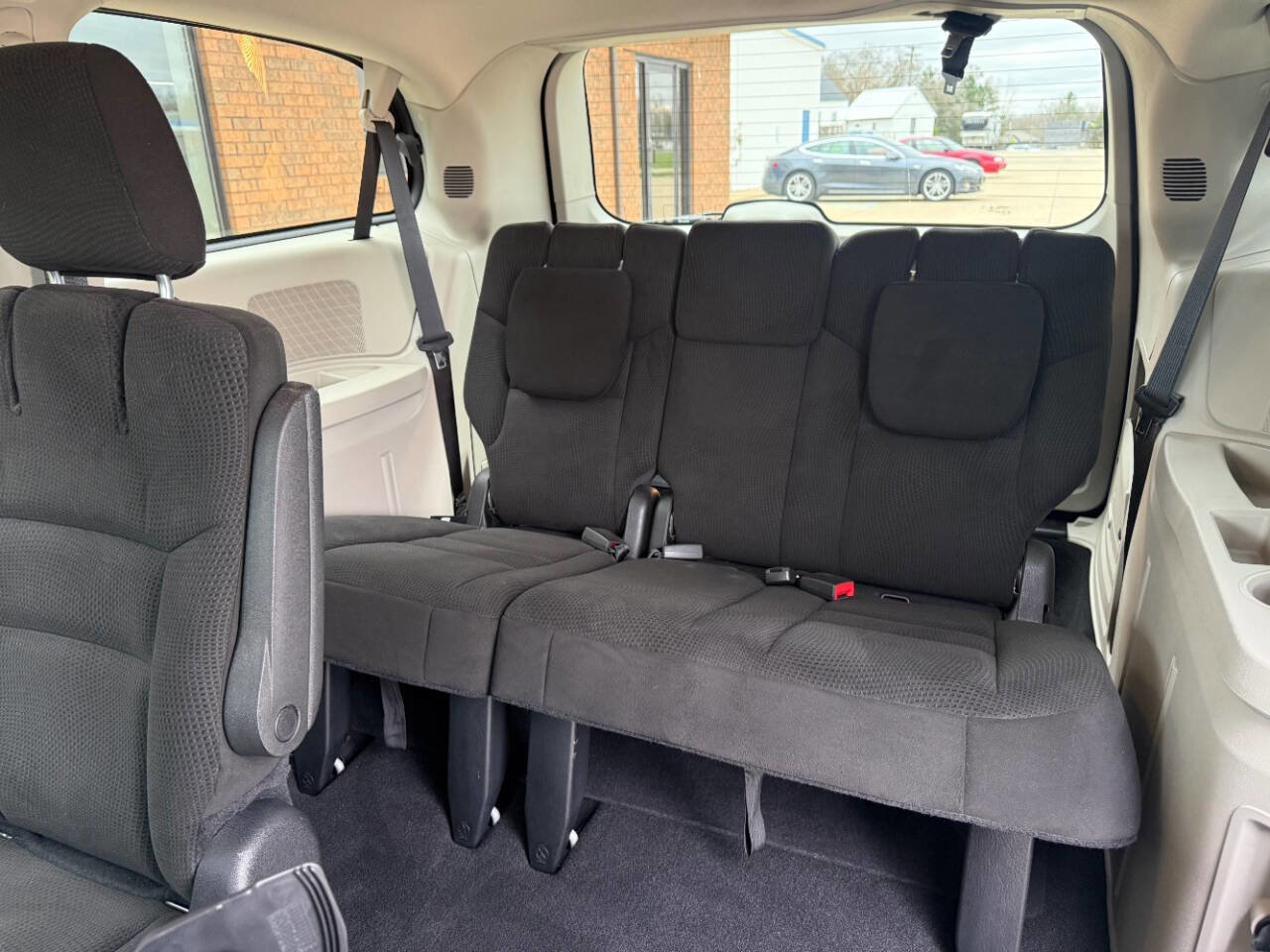 Used 2015 Dodge Grand Caravan SE w/ Quick Order Package 29E SE image 17