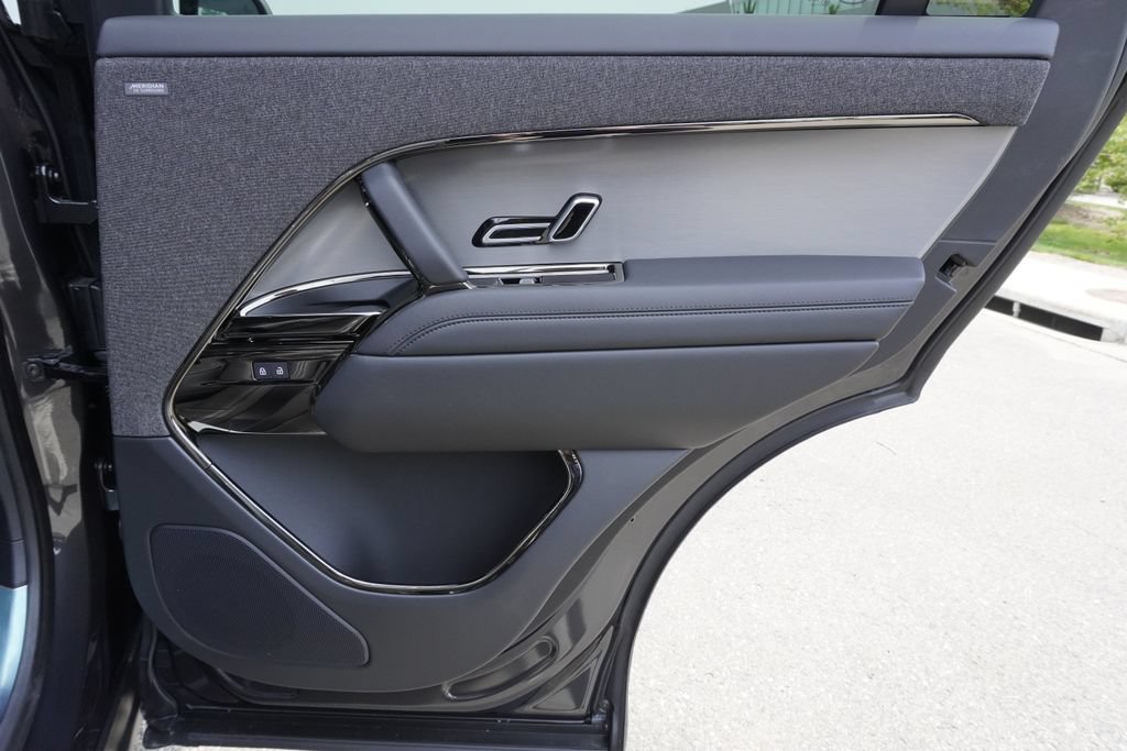 New 2026 Land Rover Range Rover Sport Dynamic SE AWD/4WD image 25