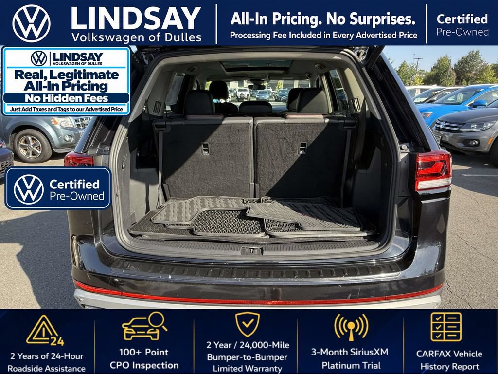 Used 2024 Volkswagen Atlas Peak Edition SE AWD/4WD image 17